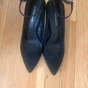 BCBGeneration black suede/leather pumps